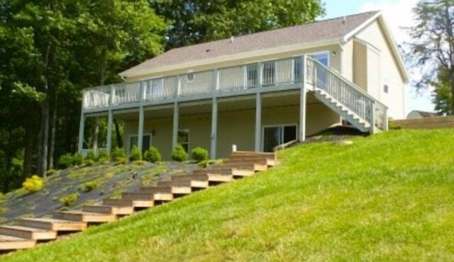 5 o'clock Somewhere - Pool Table, Walking Distance to Portside Bar & Grill, Just Like New!