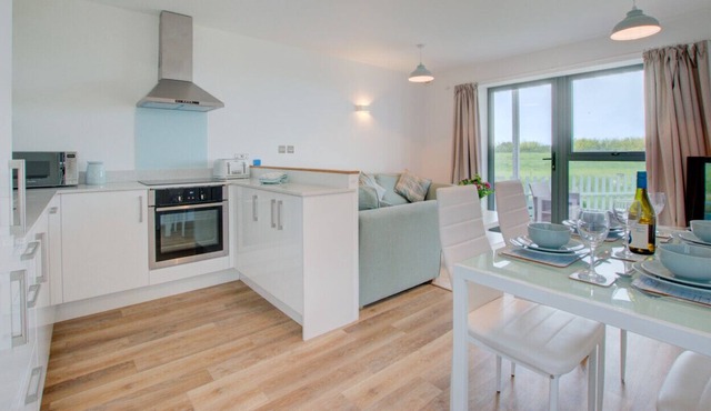 5 Ocean Reach - Two Bedroom House, Sleeps 4