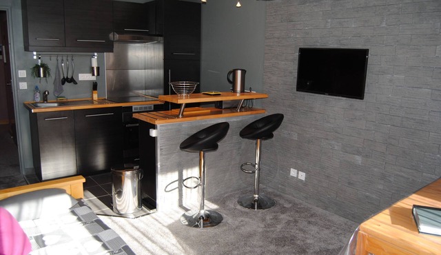 5-person apartment at the foot of the slopes, south-facing