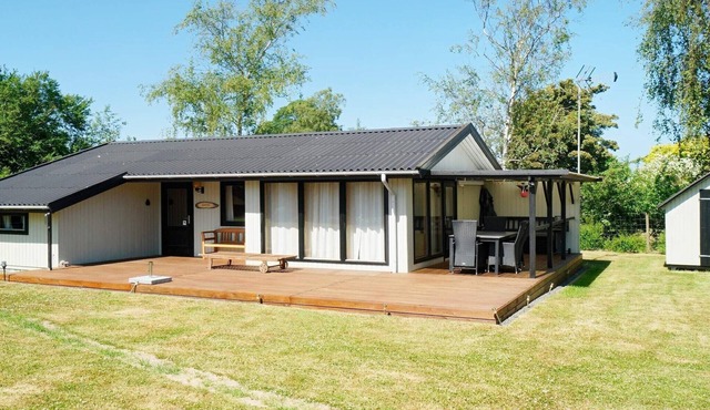 5 person holiday home in Føllenslev-By Traum