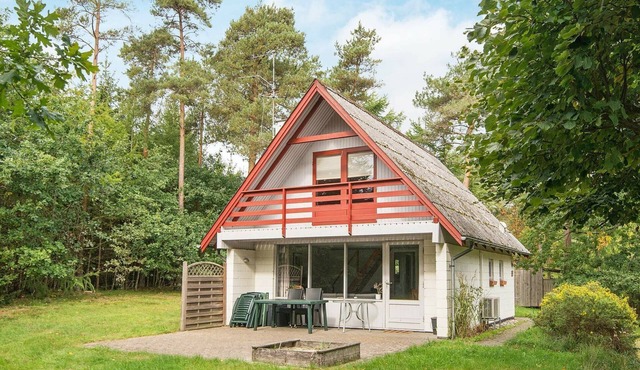 5 person holiday home in Ebeltoft-By Traum