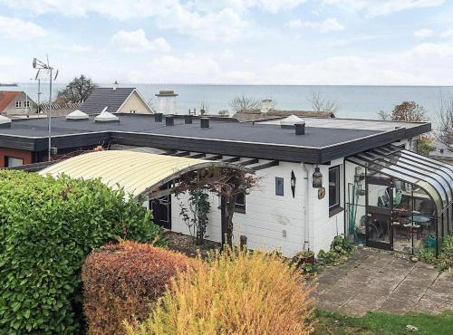 5 person holiday home in Hesselager-By Traum