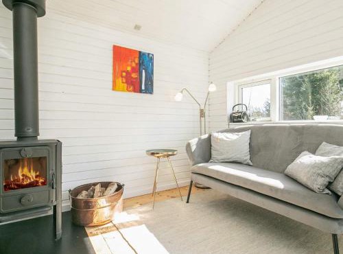 5 person holiday home in Ålbæk