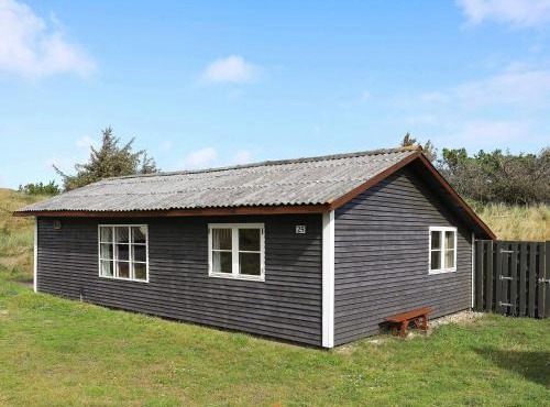 5 person holiday home in Ringkøbing-By Traum