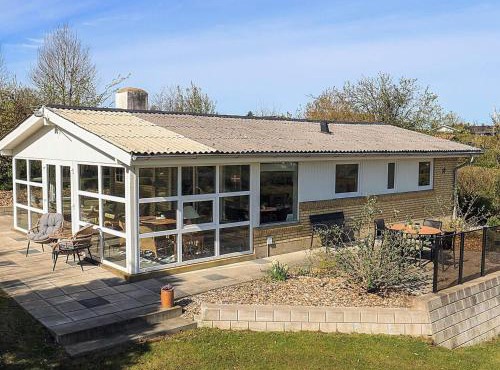 5 person holiday home in Roslev