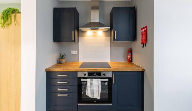 5 QUEEN STREET, pet friendly, character holiday cottage in Whitehaven