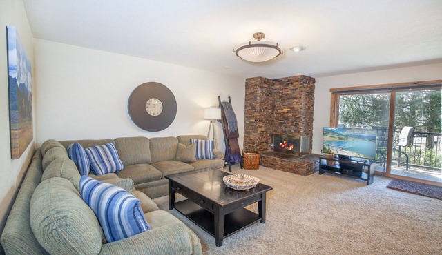 5 Resorts | HotTub/Pool/Lake-3BR