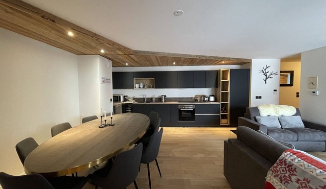 5-room apartment at slopes for 8 pers, with parking and WiFi