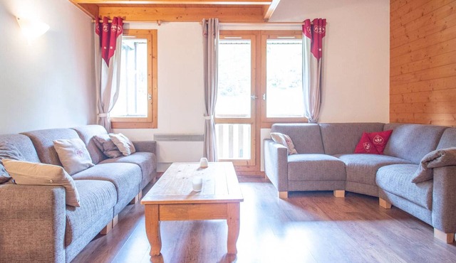 5-room duplex with balcony, pets allowed, ski-in/ski-out