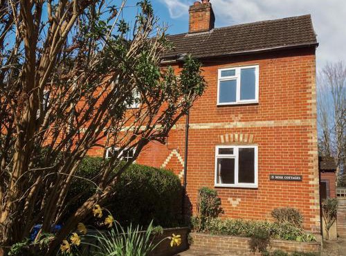 5 Rose Cottages