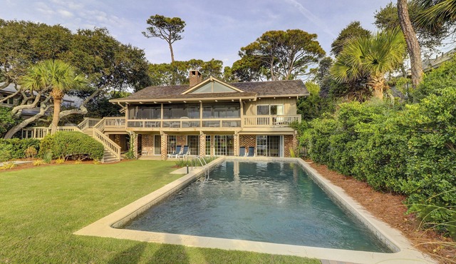 5 S. Beach Lagoon-Oceanfront Southern Charm, Pool, Play Area & Screened Porch
