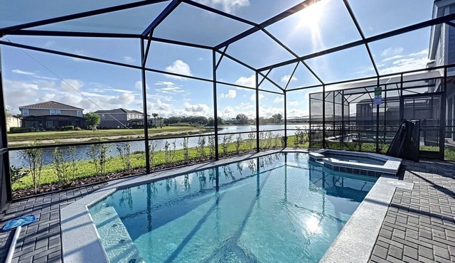 5⭐ Solterra Villa with Lake View 20 Minutes to Disney
