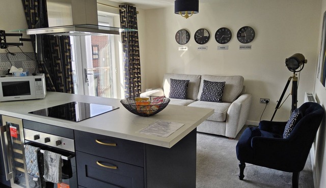 5 Star, 1 Bed, Sleeps 4, Free Parking