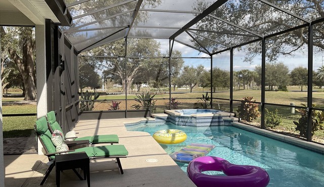 5 Star 4 Bedroom Pool/Spa -Gated - On Golf Course Near Disney - Free Pool Heat