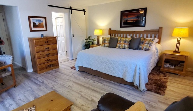 '5-Star Accommodation'-Pristine Sun City Golf Community