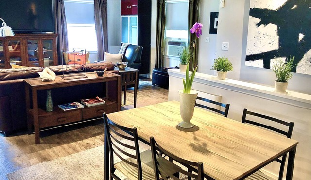 5-Star Accommodations. Great Location!