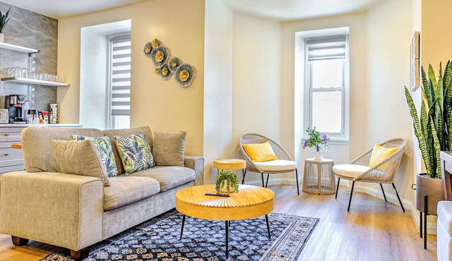 5 Star Art District Haven–Walk to Top Attractions!