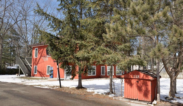 5 STAR BEAUTIFUL HOME: UPPER LEVEL GREAT PRICE, SHORT WALK TO THE BEACH AMAZING!