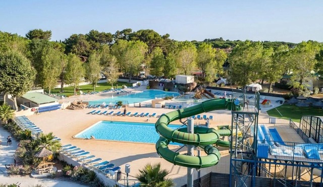 5-Star Camping Domaine de la Yole, 500m from the Beach in Valras-Plage
