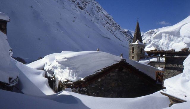 5-star CHALET in the mountains 5 bedrooms with shower and sauna