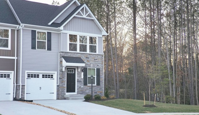 5-Star Comfort, 16 Minutes from Richmond Downtown