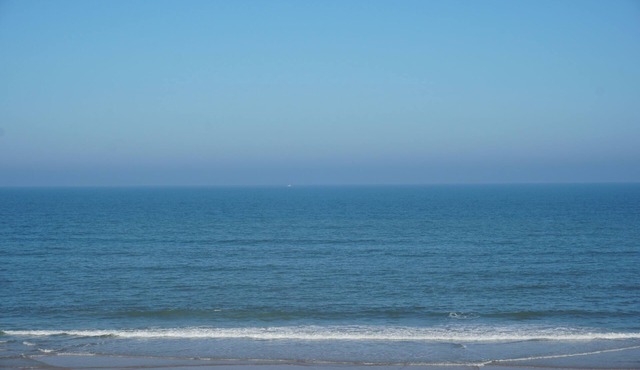 5 STAR Direct Oceanfront Condo-ALL proceeds benefit physically handicapped child