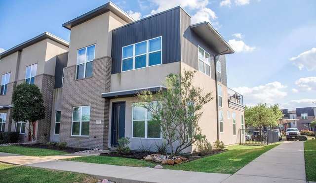 5 Star Family Retreat in Aggieland