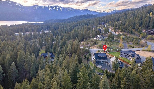 5-Star Gem–Spa/EV/GmRm/PetsOK + Gather, Laugh, Play+1PM In/Out