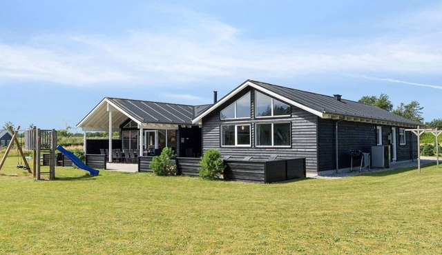 5 star holiday home in Ålbæk