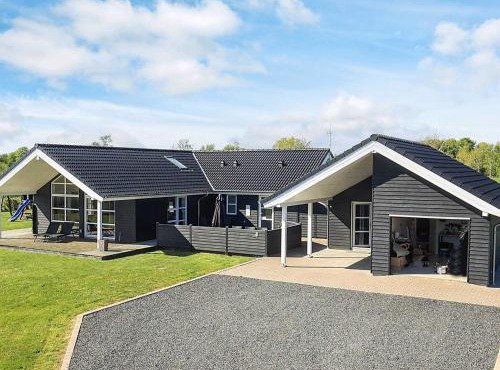 5 star holiday home in Hadsund