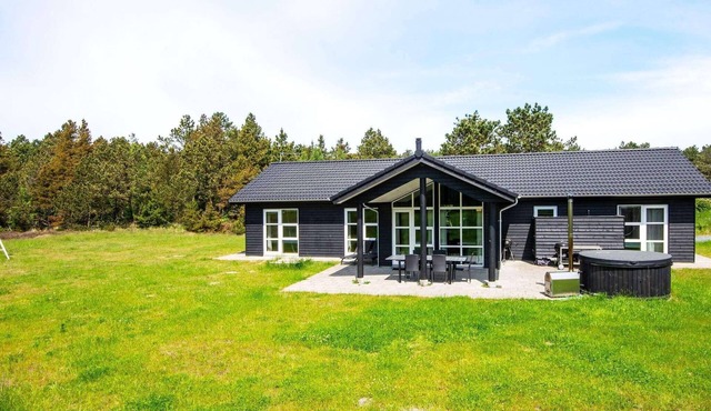 5 star holiday home in Rømø