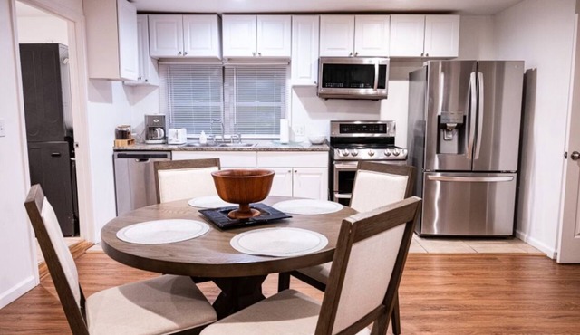 5-Star Home in amazing location! 3Brm w/3Bth Gem.