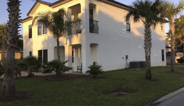 5 Star Home w/Private Beach & Pool nFrangista Beach is close to everything!