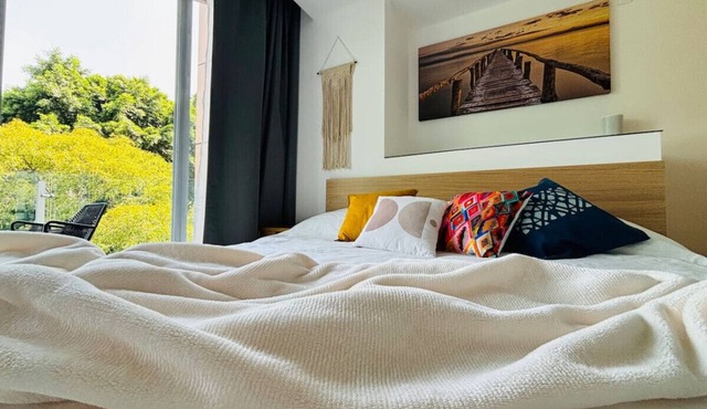 5 Star Iconic Studio · King & Double Bed · Cibeles