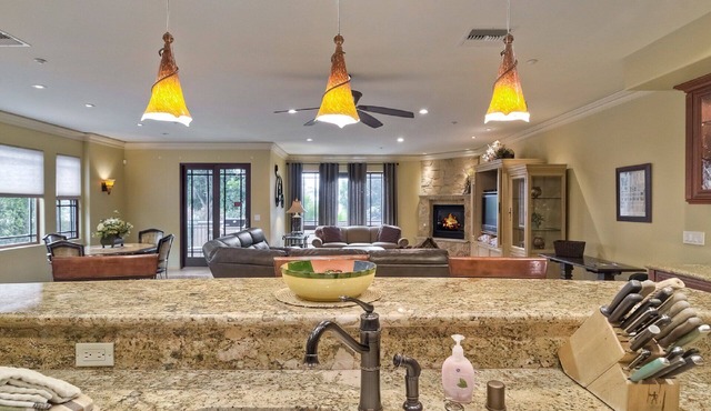 5 Star, Large, Luxury Condo in Carlsbad Village