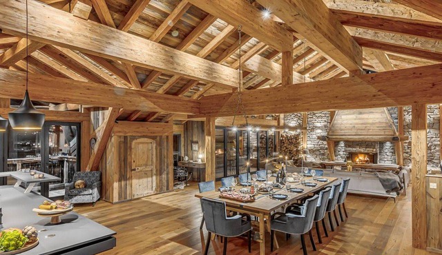 5-Star Luxury Chalet, 12 Guests, Private Sauna in Champagny-en-Vanoise