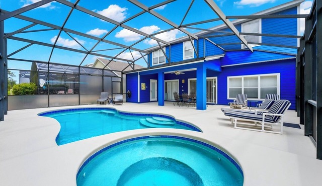 5 STAR LUXRY SOUTH FACING LARGE POOL DECK GOLF/DISNEY VILLA, VERY PEACEFUL