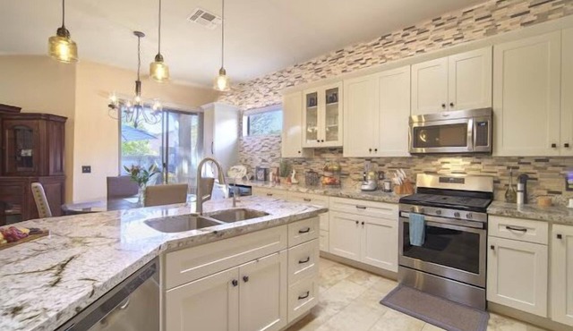 5 Star Luxury—Near Saguaro National Park