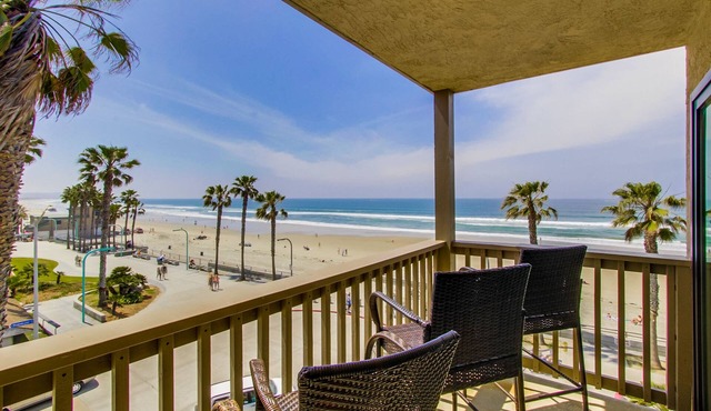 5 - STAR -⭐- LUXURY OCEAN FRONT CONDO - JACUZZI - FAMILY FRIENDLY - SLEEPS 6