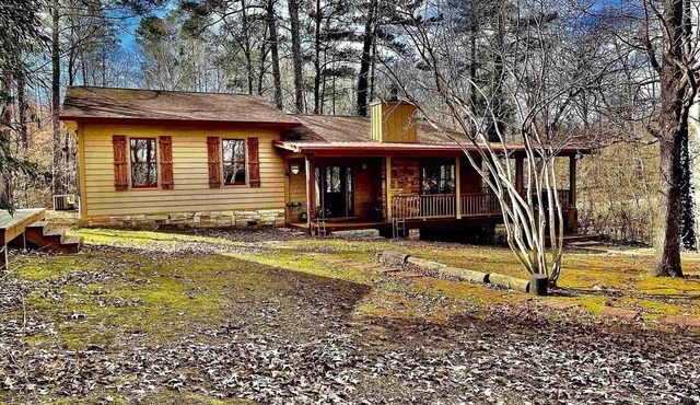 5 Star Peaceful 3/2 Lake Home on Private Cove A