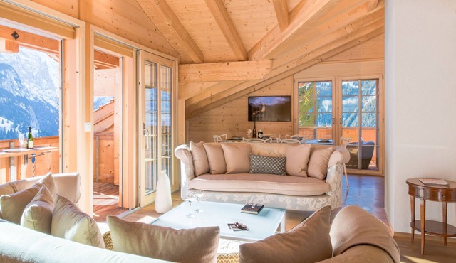5 Star Penthouse Apartment in Chalet Aberot !