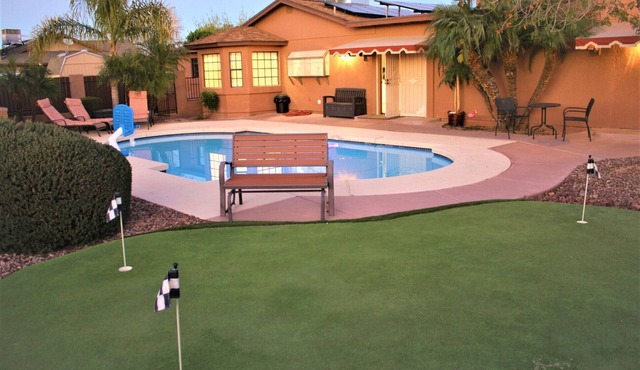 5 star resort 4 bedroom, 3 bath,heated pool/spa, putting green,7 flat screen tvs