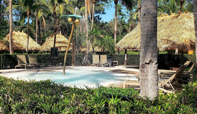 5 Star Resort Living in Naples Home