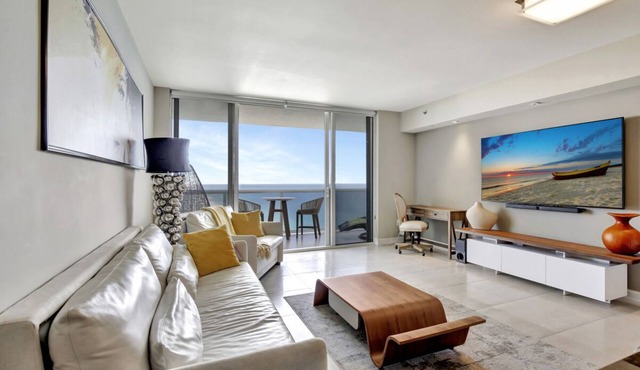 5 STAR RESORT , BEACH ACCESS 46 FLOOR ,MODEL G, UNOBSTRUCTED OCEAN-VIEW