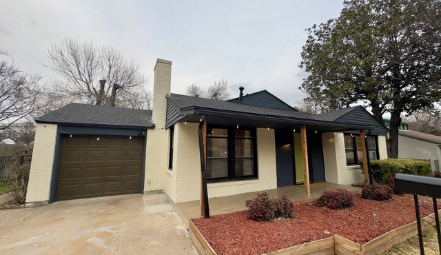 5-Star Stay-Huge 4BR Near Bishop Arts-Sleeps 12- Family Friendly
