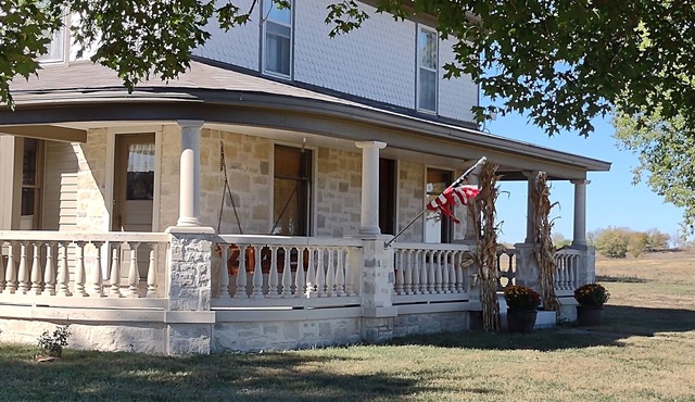 5 Star Style and Review, Historical Sears Catalog home with LOTS of room