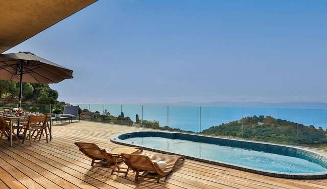 5-star villa with panoramic sea view, hammam and pool-spa