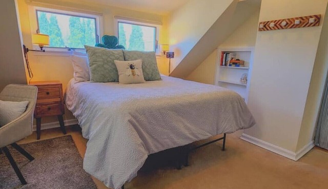 5 Suite in 1820`s house Open Hearth Inn
