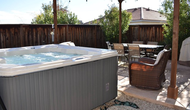 #5-SUPER HOST- ELEGANT 6BR 4BTH HOT TUB Comfy Upgraded Home for Corporate Lease