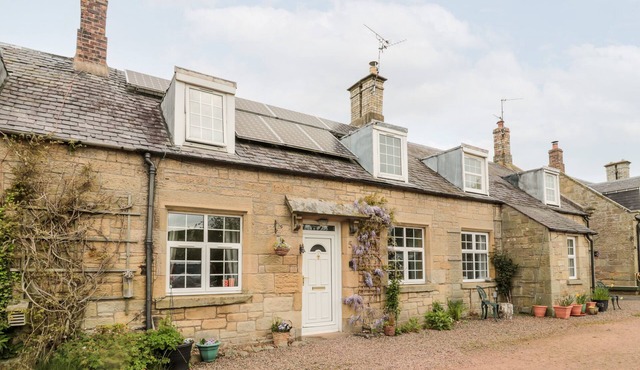 5 SWINTON MILL FARM COTTAGE, family friendly in Coldstream